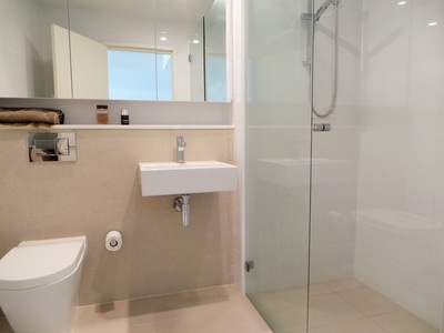 D525 / 2 half st, Wentworth Point