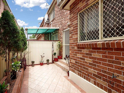 4 / 11 Seventh, Campsie