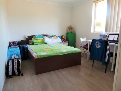 4 / 11 Seventh, Campsie
