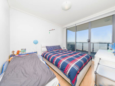 1107B / 8 Cowper, Parramatta