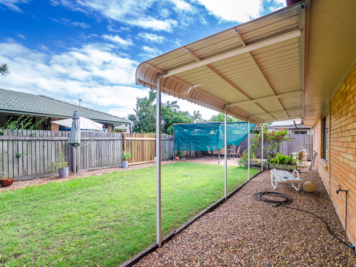 1 RILEY STREET, Urangan