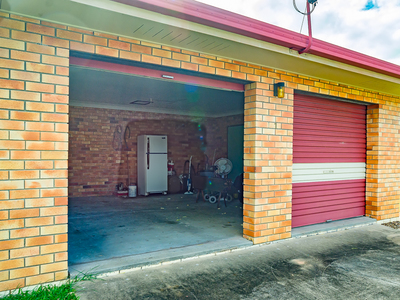 1 RILEY STREET, Urangan