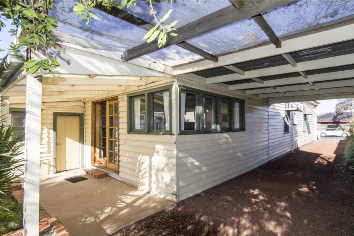 13 Henry Street, Horsham
