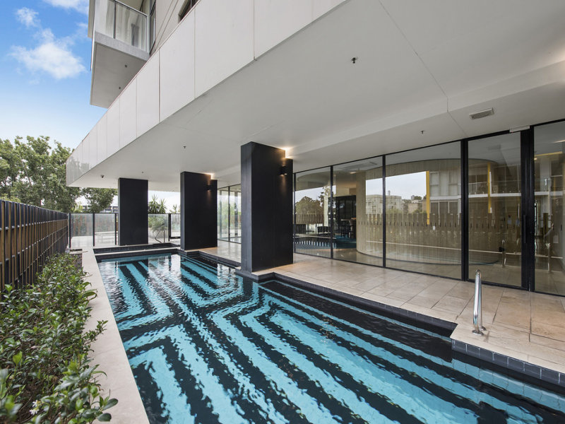 712 / 50 Claremont Street, South Yarra