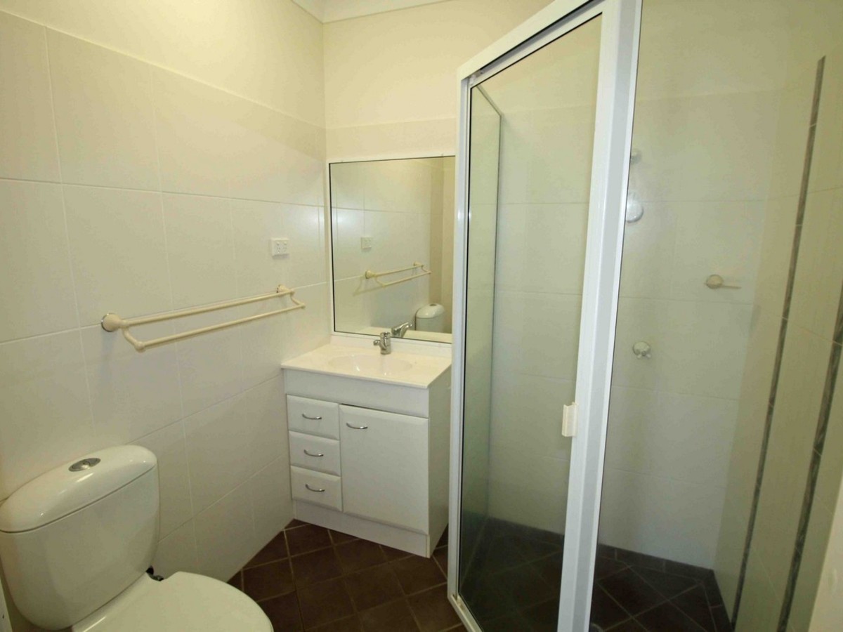 9 / 33-35 Tower Avenue, Atherton