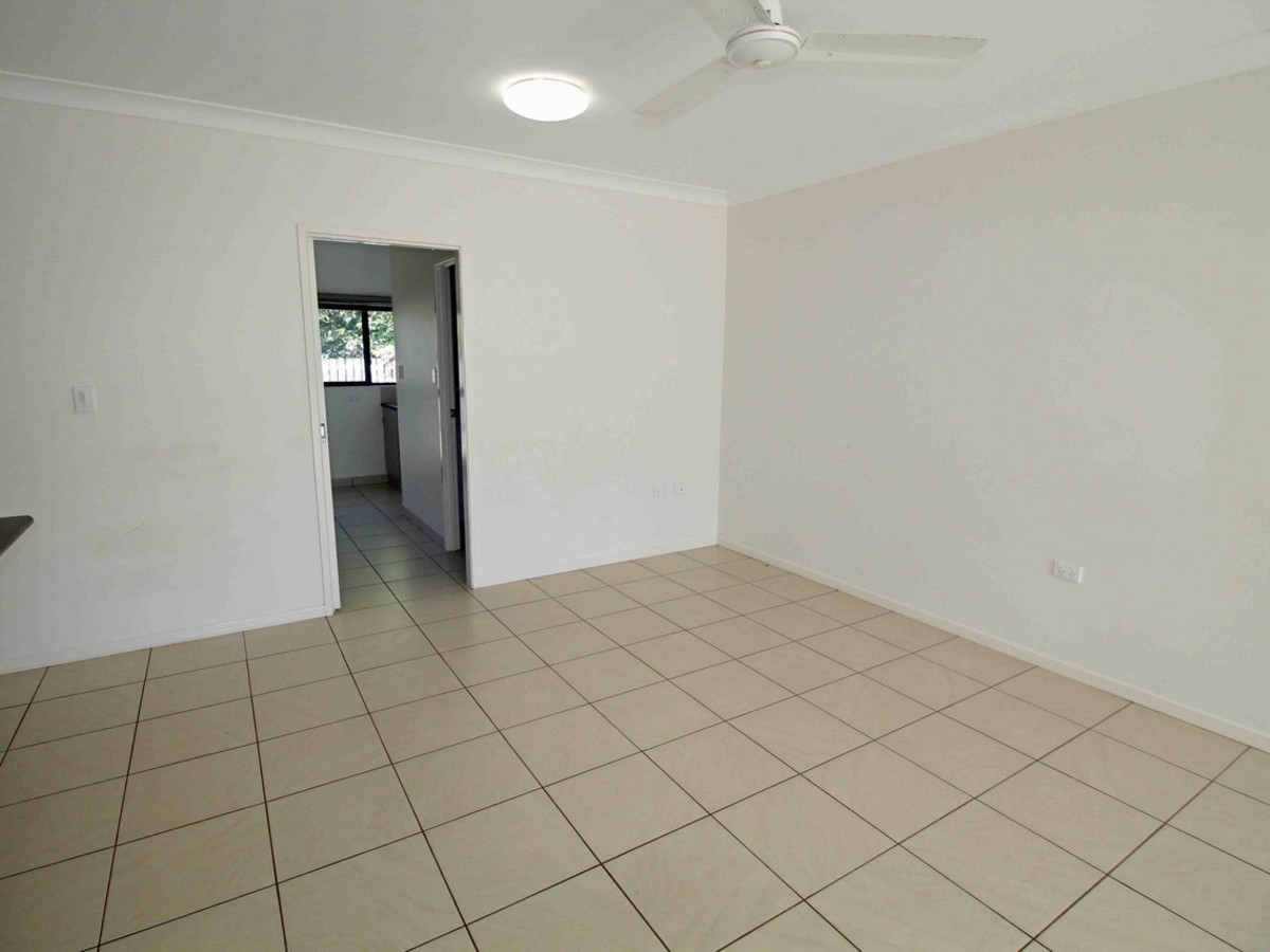 9 / 33-35 Tower Avenue, Atherton