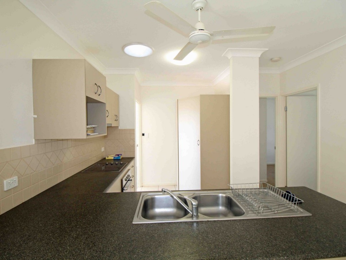 9 / 33-35 Tower Avenue, Atherton