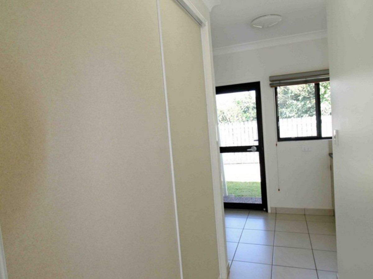 9 / 33-35 Tower Avenue, Atherton