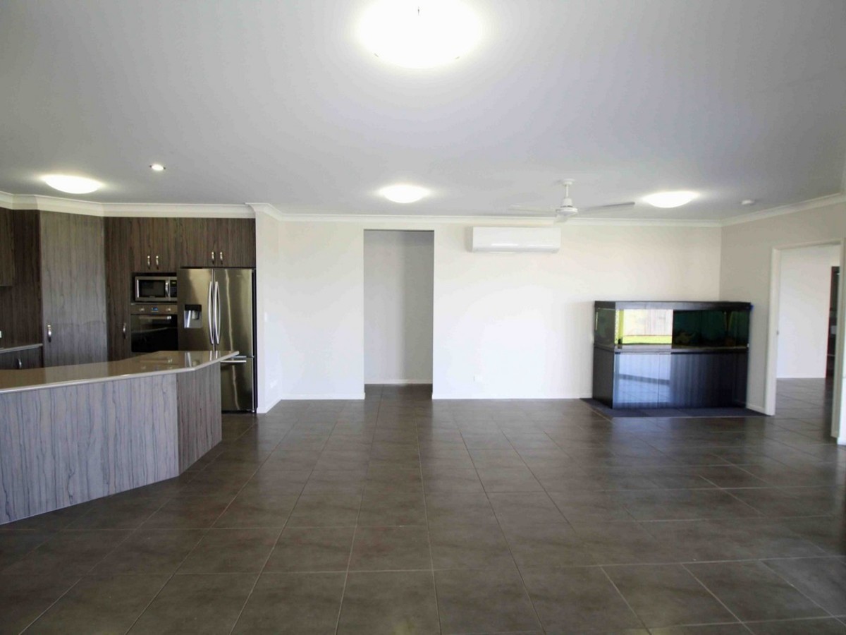 11 Lavender Crescent, Atherton