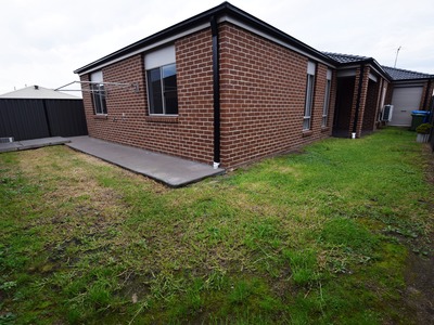 19 Marblelight Way, Clyde North
