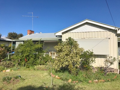 486 Moppett Street, Hay
