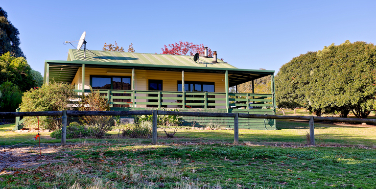 2042 Creightons Creek Road Creightons Creek, Euroa