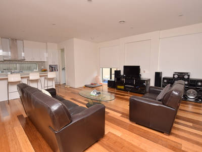 8 The Rise, Narre Warren North