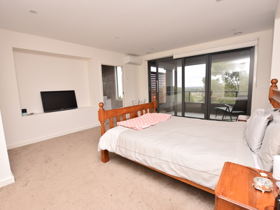 8 The Rise, Narre Warren North