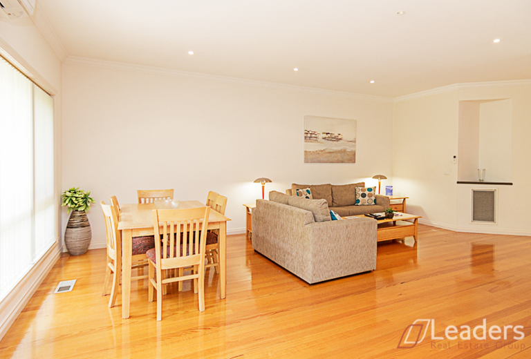 2/23 Barbara Avenue, Glen Waverley