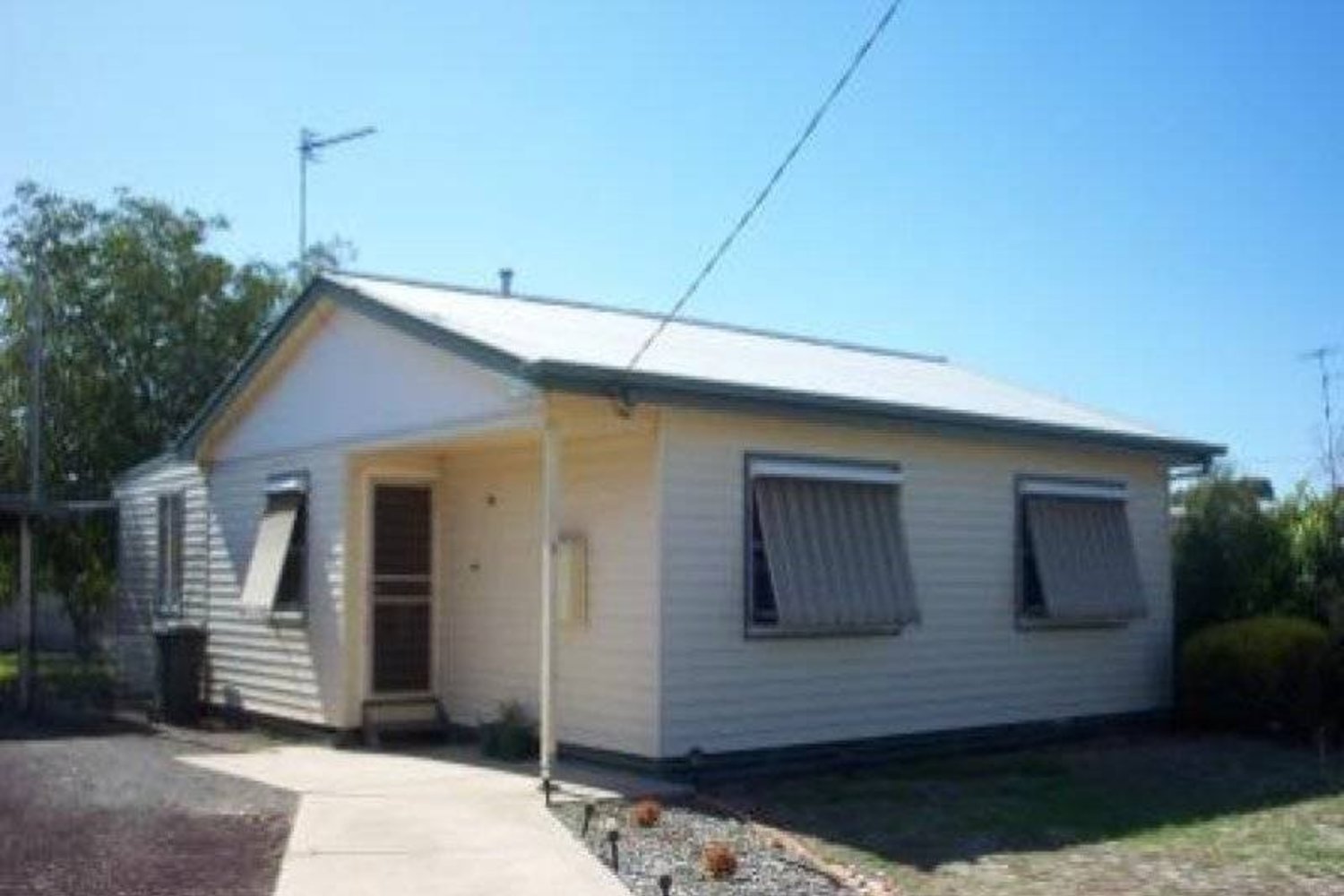6 Queen Street, Horsham