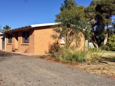 1 / 336 Russell, Hay