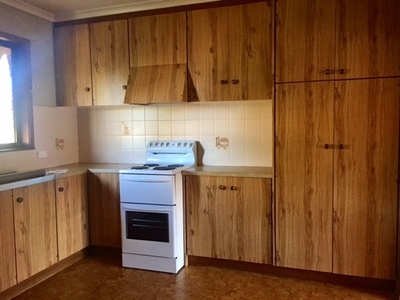 1 / 336 Russell, Hay