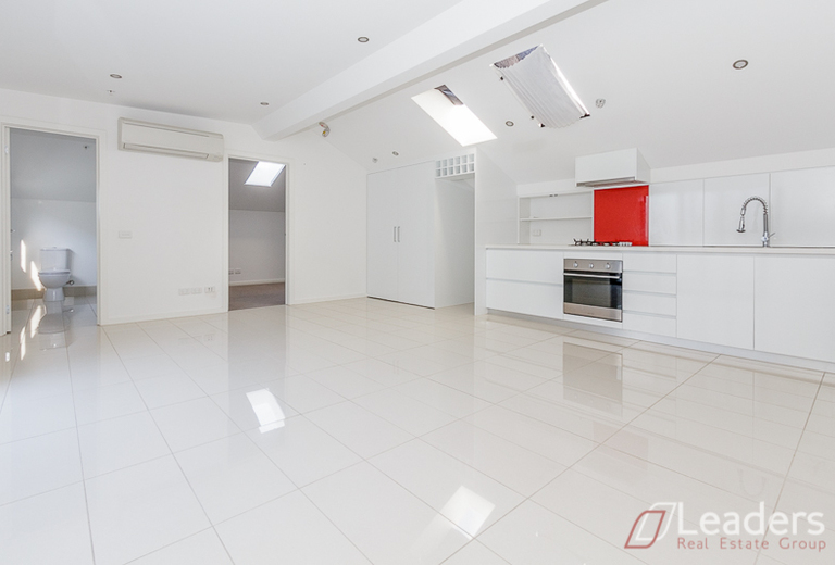 202 / 27-29 Koonawarra Street, Clayton