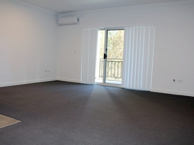 10 / 37-45 Brickworks Drive, Holroyd