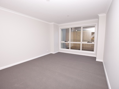 5 Fernlea Street, Clyde North