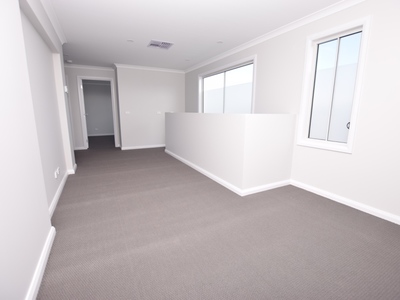5 Fernlea Street, Clyde North