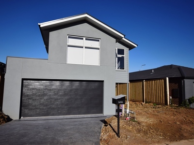 5 Fernlea Street, Clyde North