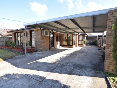 8 Palana Court, Springvale South