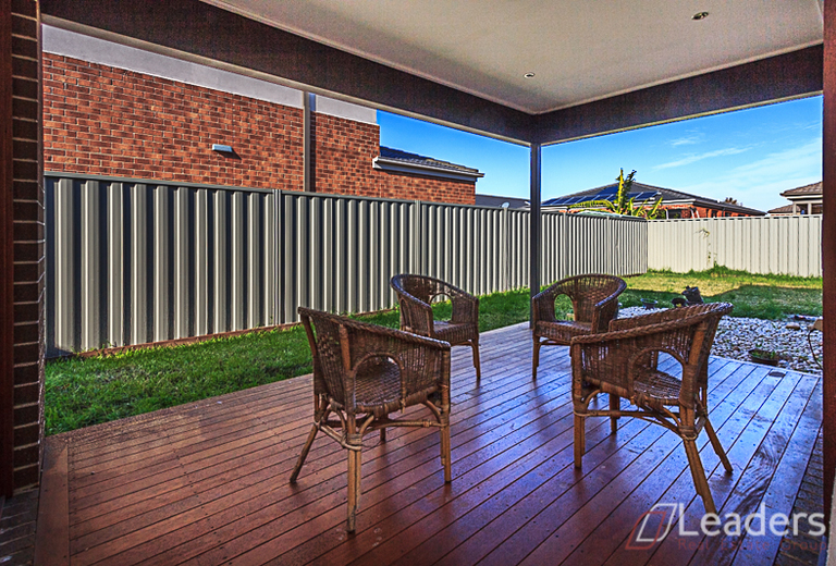 13 Chorus Way, Cranbourne East