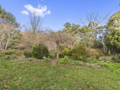 10 Cheniston Road, Mount Macedon