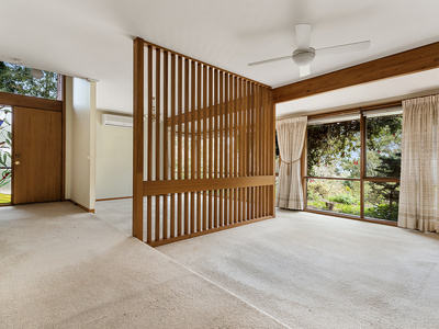 10 Cheniston Road, Mount Macedon