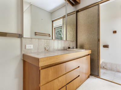 10 Cheniston Road, Mount Macedon
