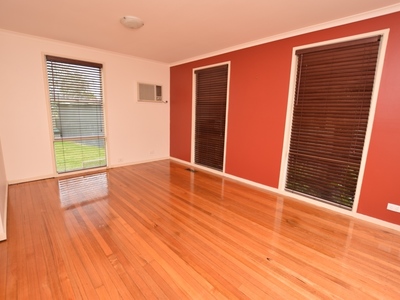 17 Blackmore Street, Dandenong North