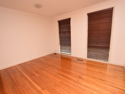 17 Blackmore Street, Dandenong North