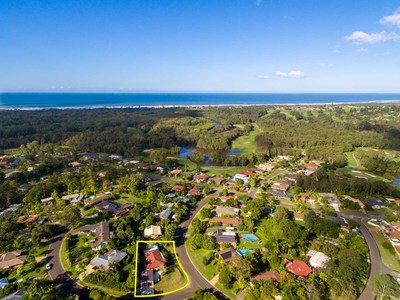 19  Aloota Crescent, Ocean Shores