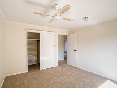 12 KARINA COURT, Urangan