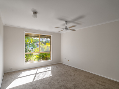 12 KARINA COURT, Urangan