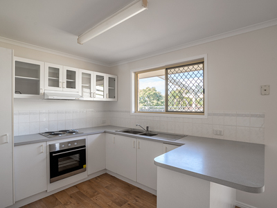 12 KARINA COURT, Urangan