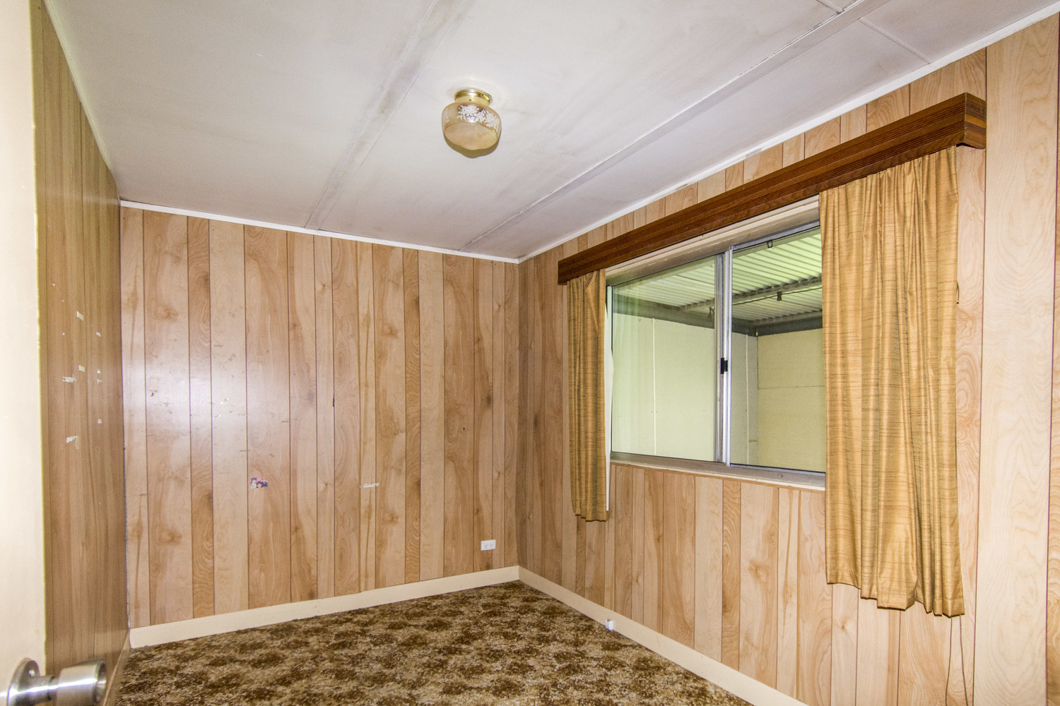 15  Hazel Street, Horsham