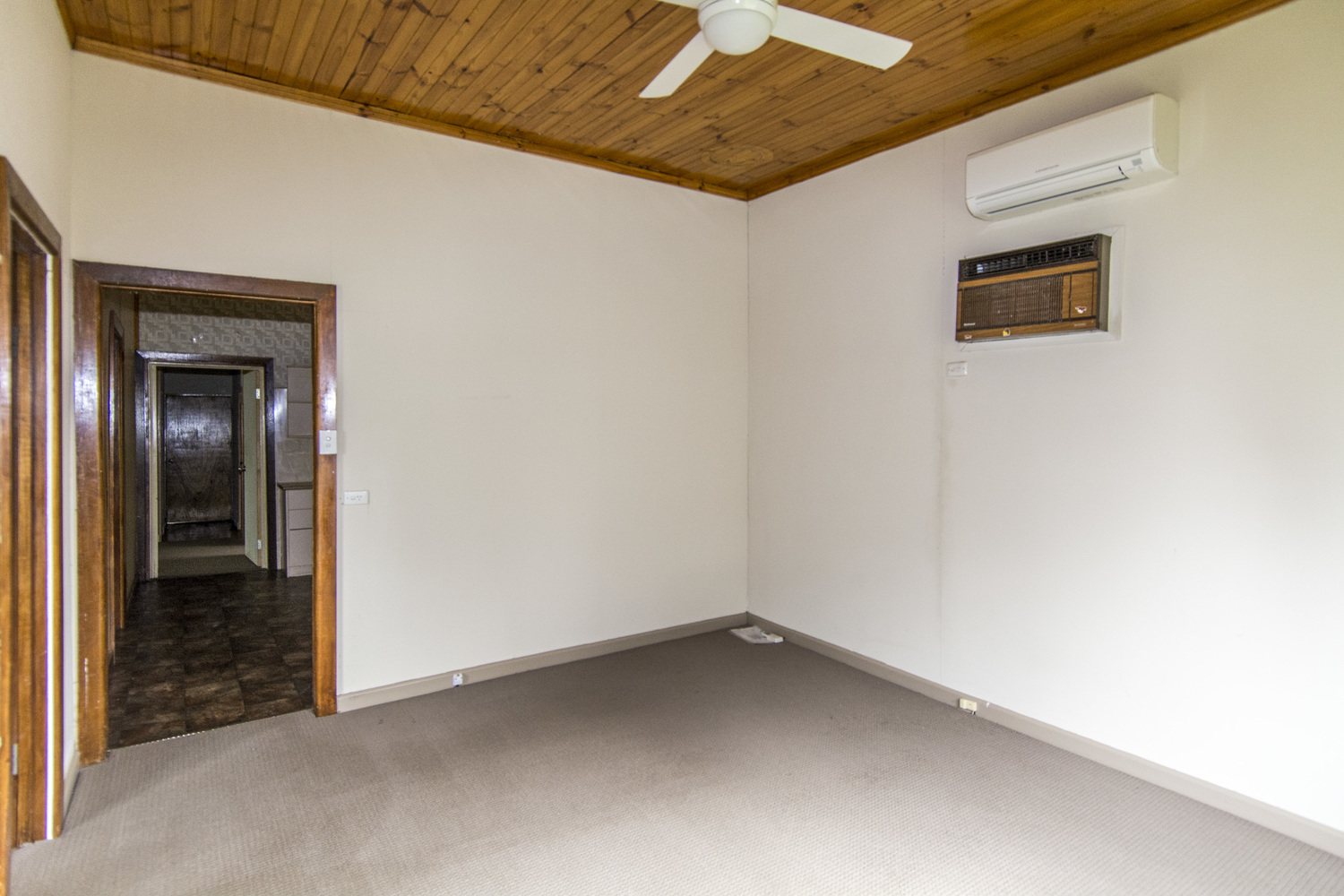 15  Hazel Street, Horsham