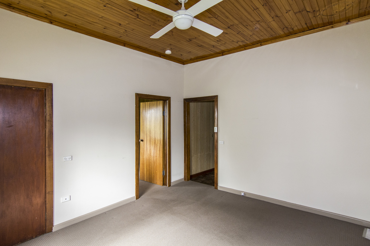 15  Hazel Street, Horsham