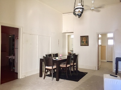 111 Pine Street , Hay