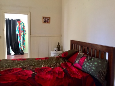 111 Pine Street , Hay