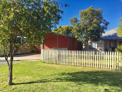 111 Pine Street , Hay