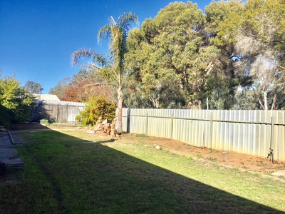 111 Pine Street , Hay