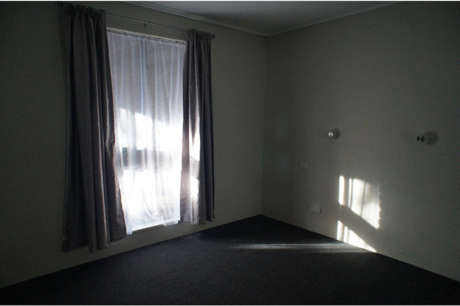 4 / 8 High Street, Horsham