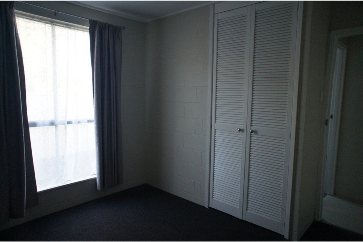 4 / 8 High Street, Horsham