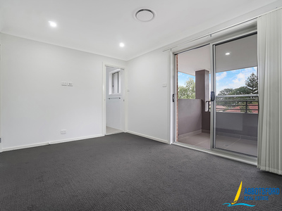 33 Laundess Avenue, Panania