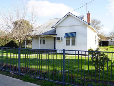 15 Albert Street, Horsham