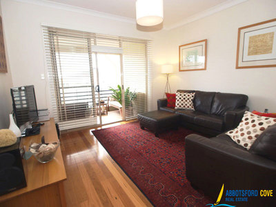 21 / 3a Blackwall Point Road, Abbotsford